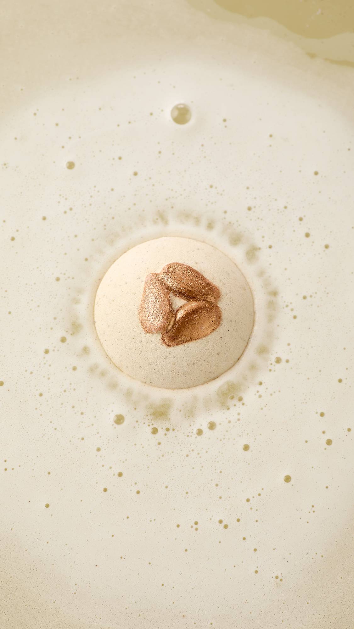 Lush Super Milk — Bomb - Image 4
