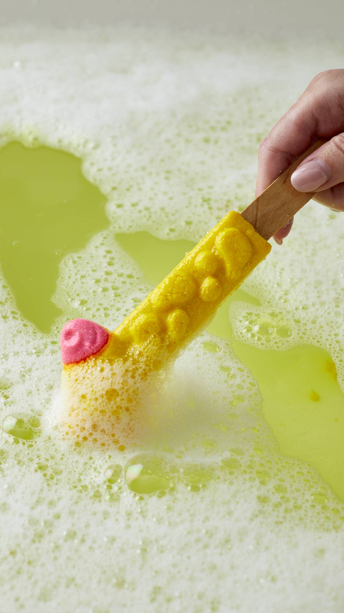 Lush Elsie The Giraffe — Wand - Image 5