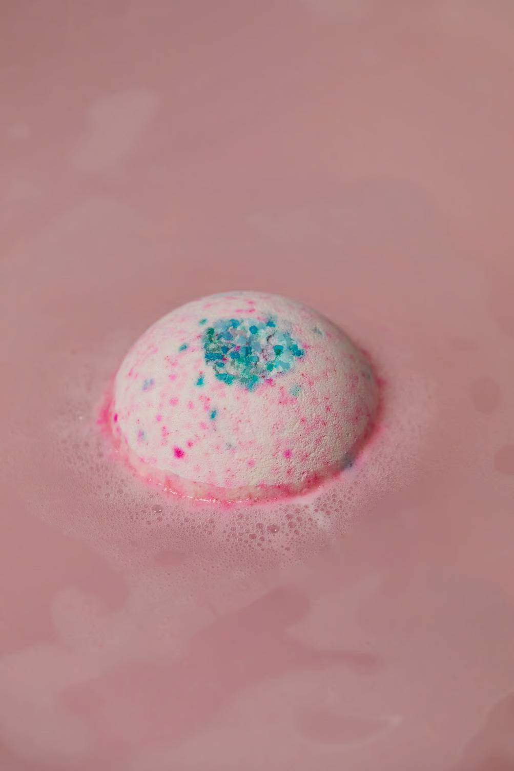 Lush Blooming Beautiful — Bath Bomb - Image 4