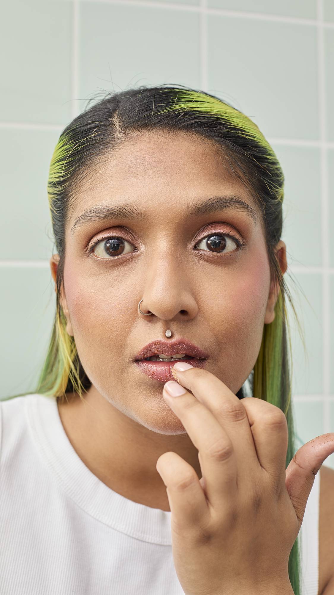 Lush Buzz — Scrub - Image 6