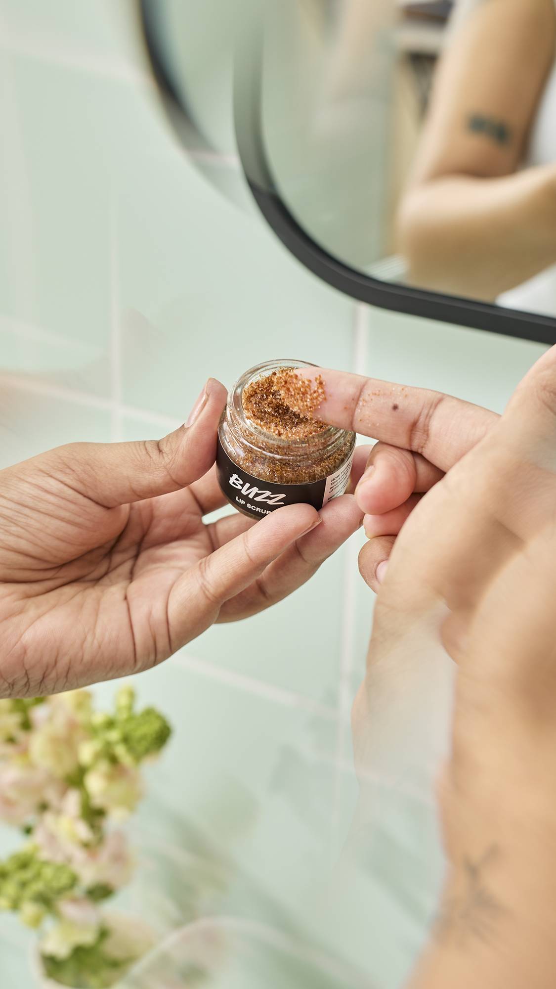 Lush Buzz — Scrub - Image 3