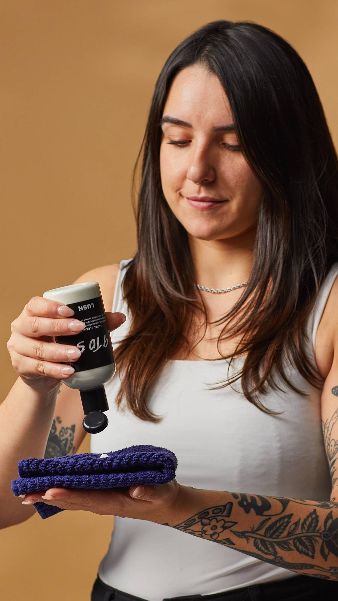 Lush 9 to 5 Self-Preserving — Cleanser - Image 2