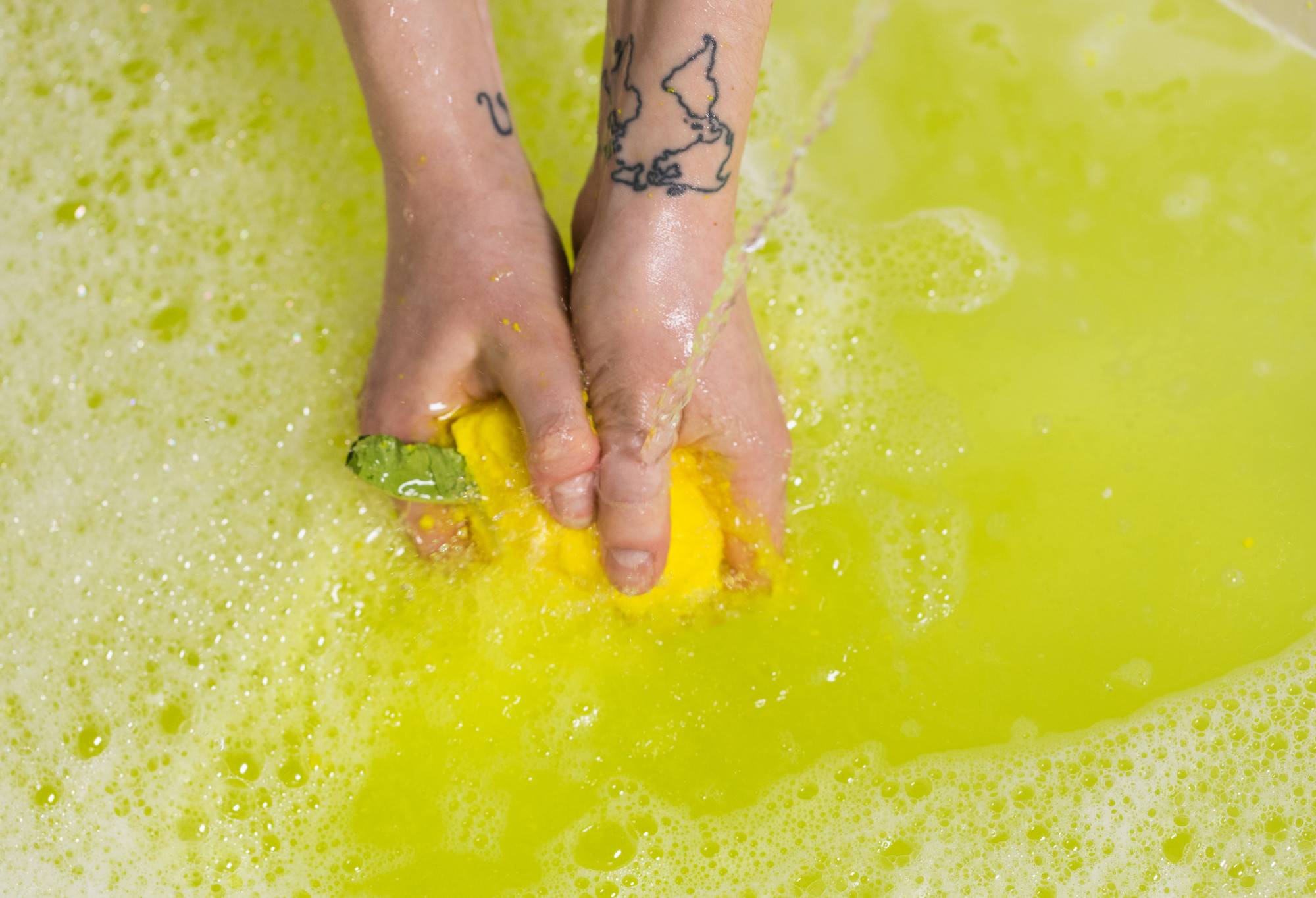 Lush Lemon Crumble Bubbleroon - Image 2