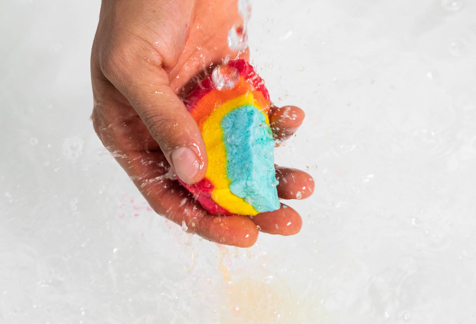 Lush Rainbow — Bar - Image 2