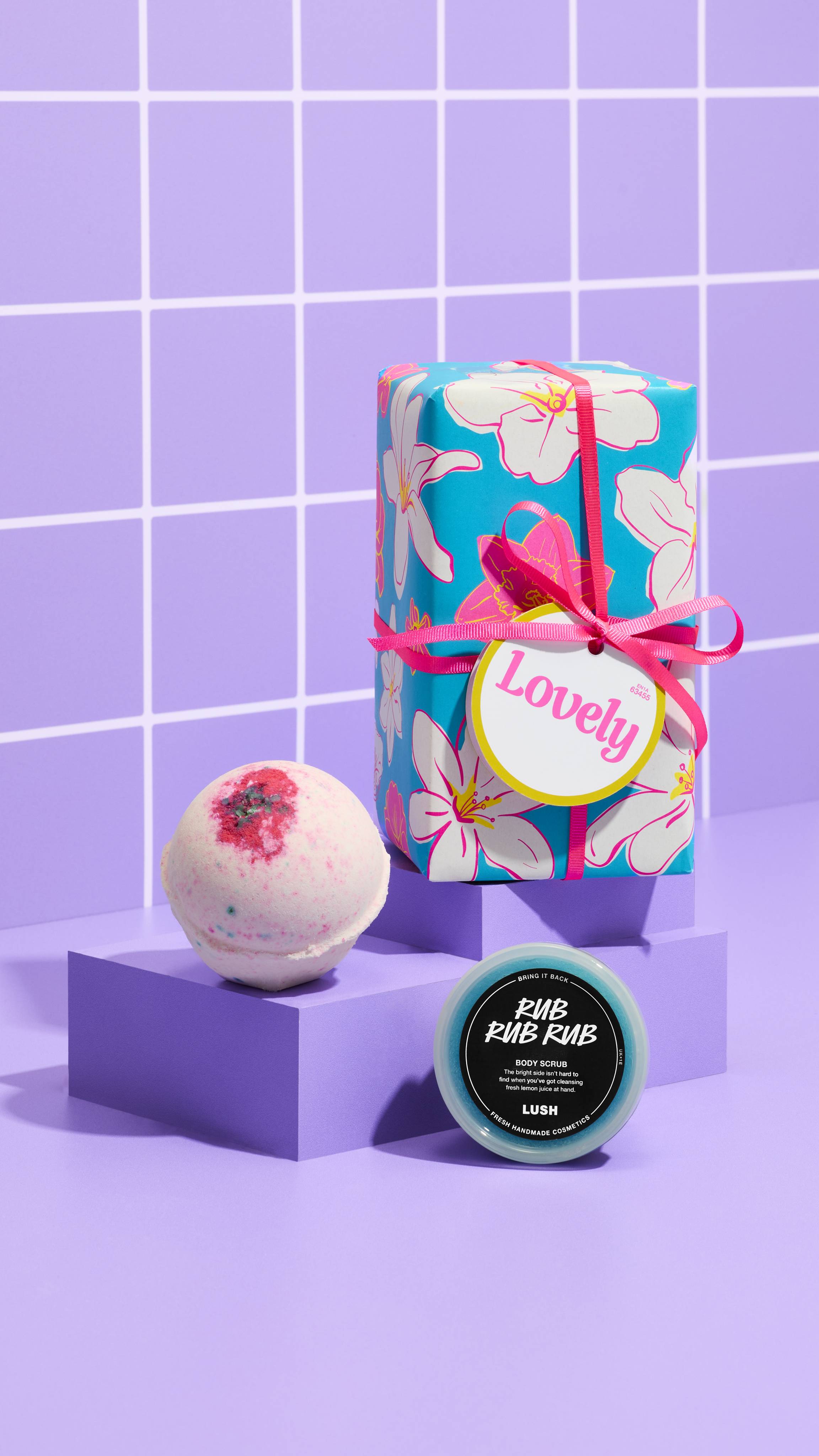 Lush Lovely — Bath Bomb - Image 2