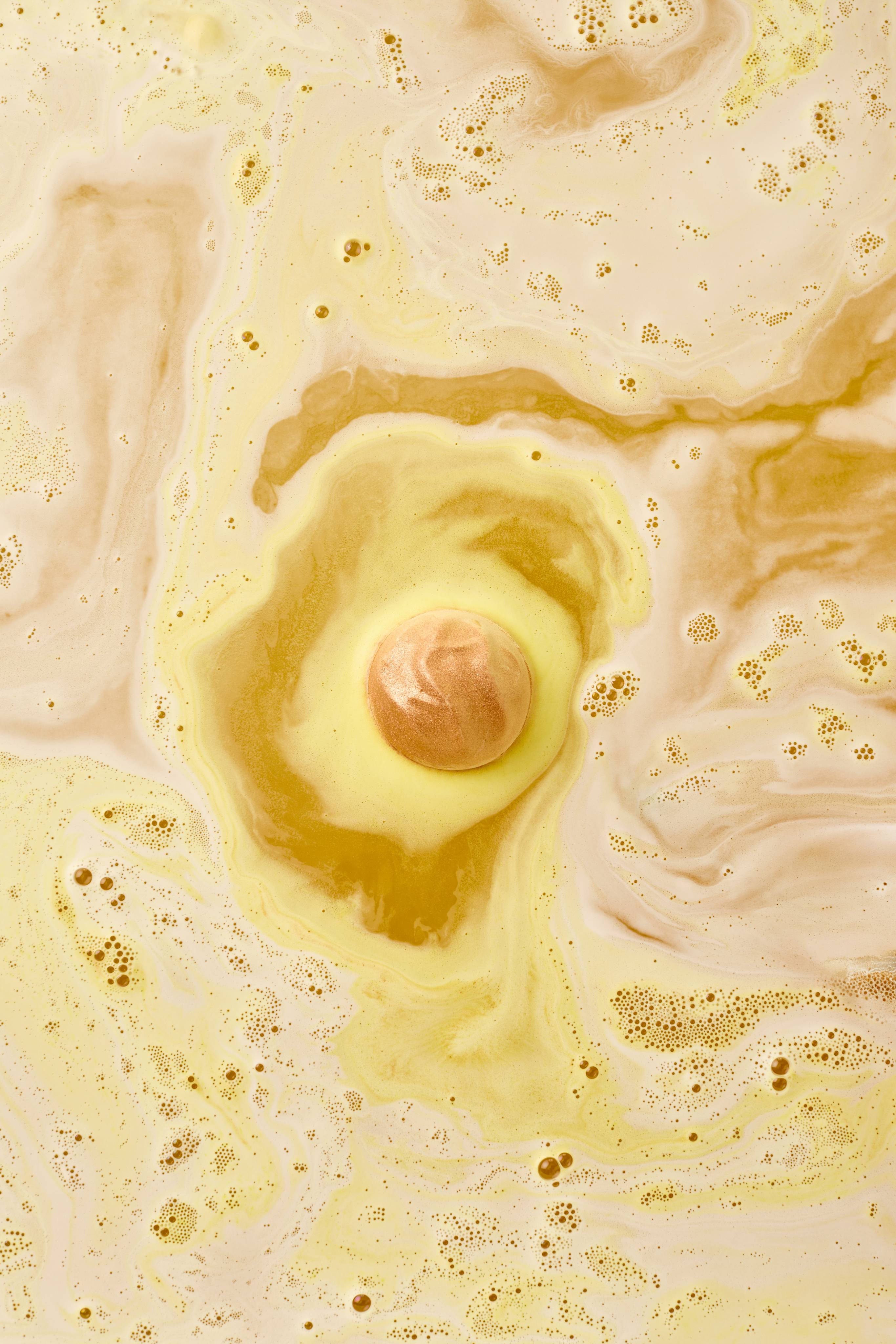 Lush Book A Bath: Sticky Dates - Image 4