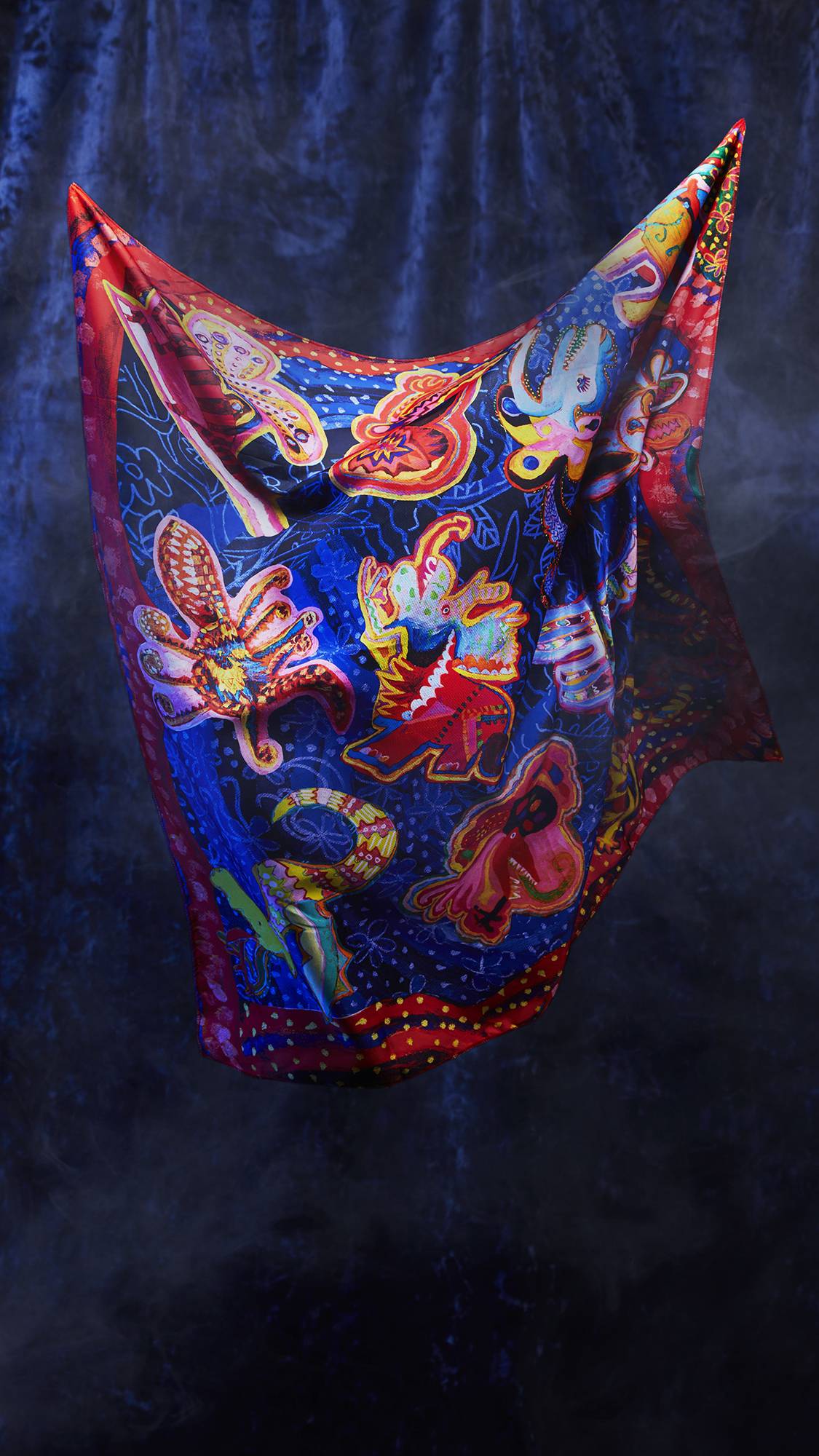 Lush Fantasy Animals Knot Wrap - Image 3