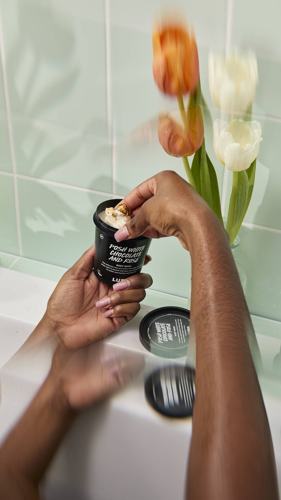 Lush Posh White Chocolate And Rose — Wash - Image 3