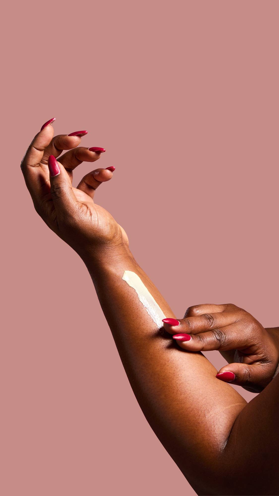 Lush Sticky Dates — Lotion - Image 5