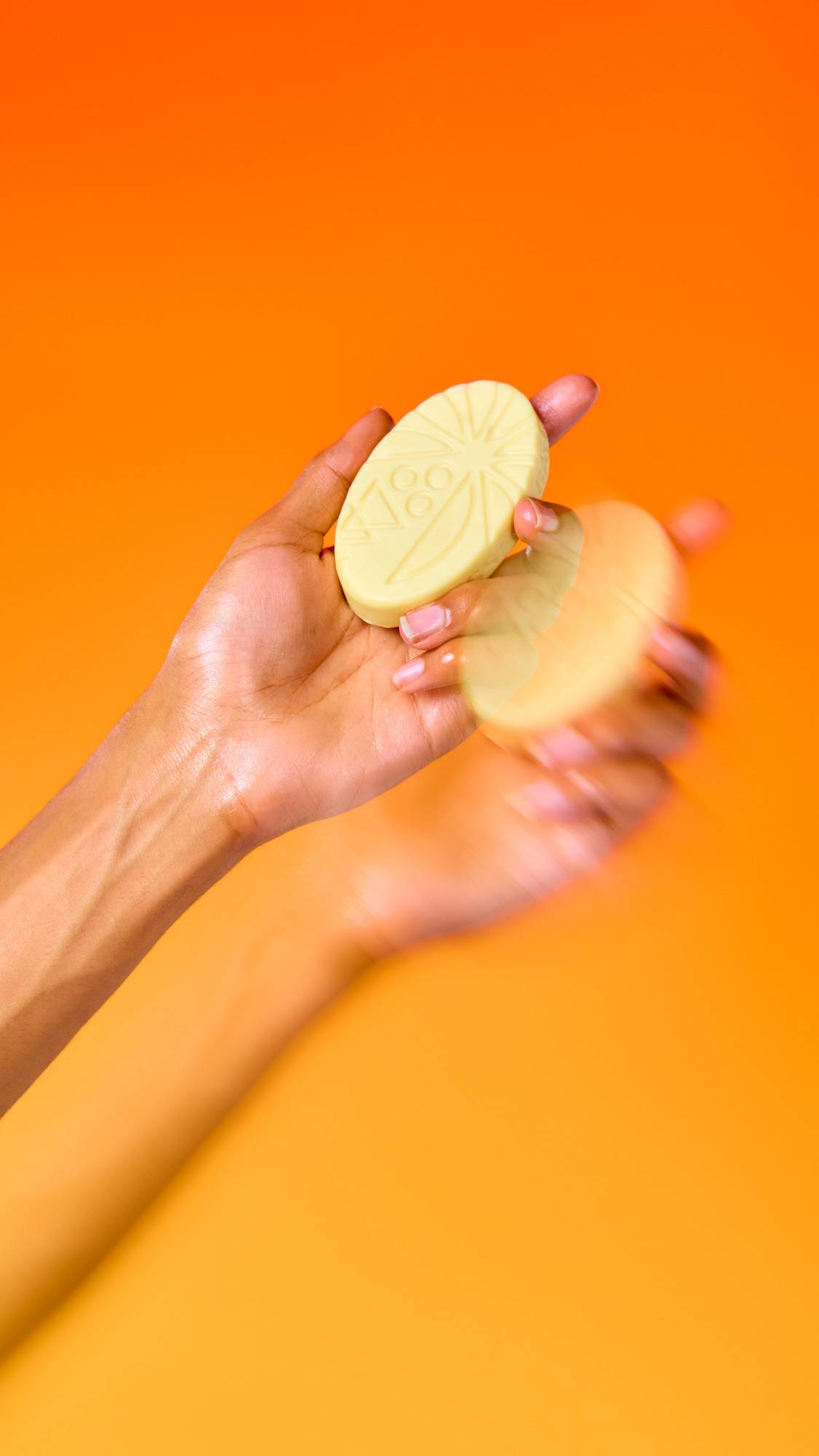 Lush Coconut Drench — Massage Bar - Image 4
