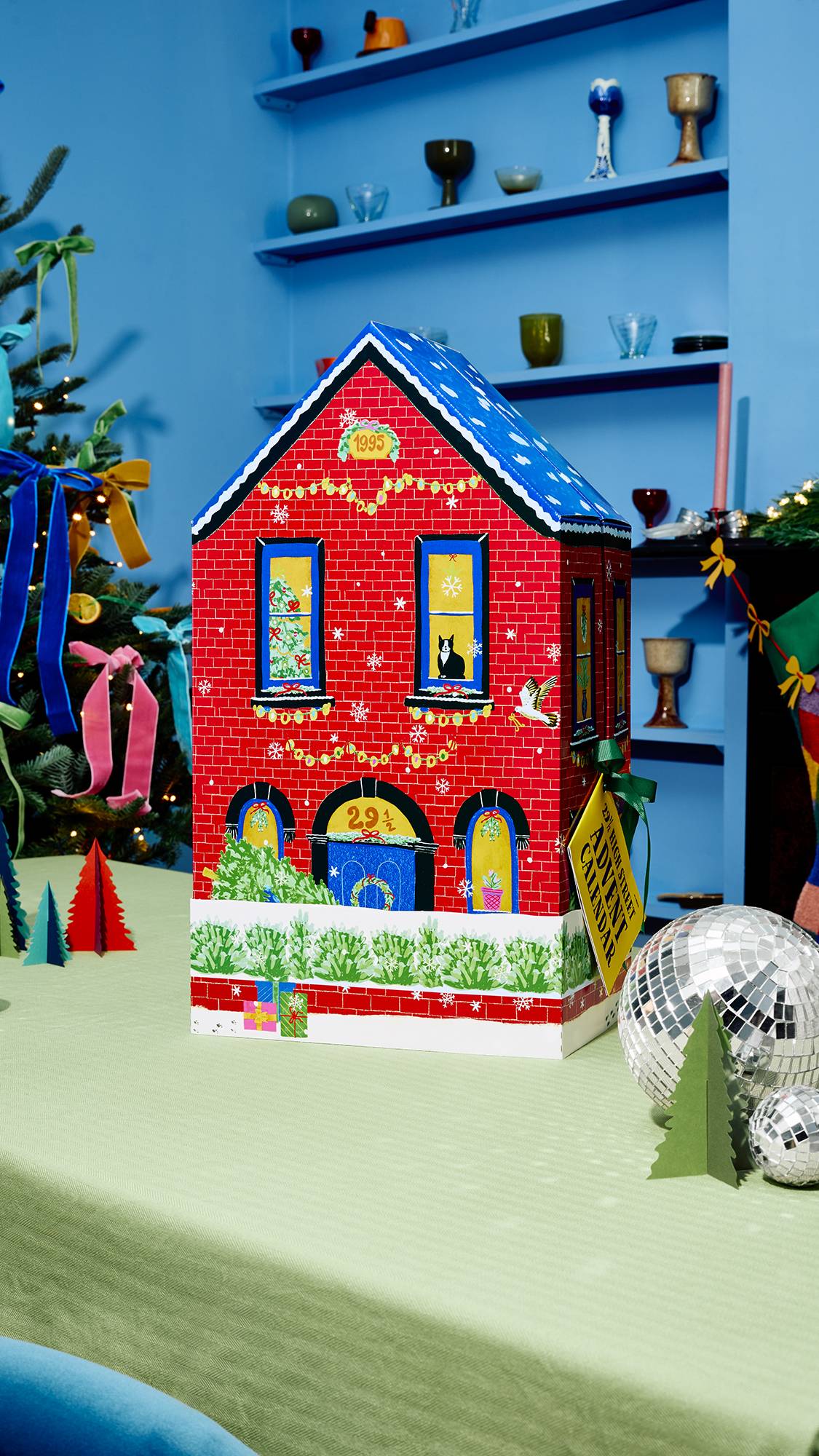 Lush Presale Product: 29 ? High Street Advent Calendar - Image 2