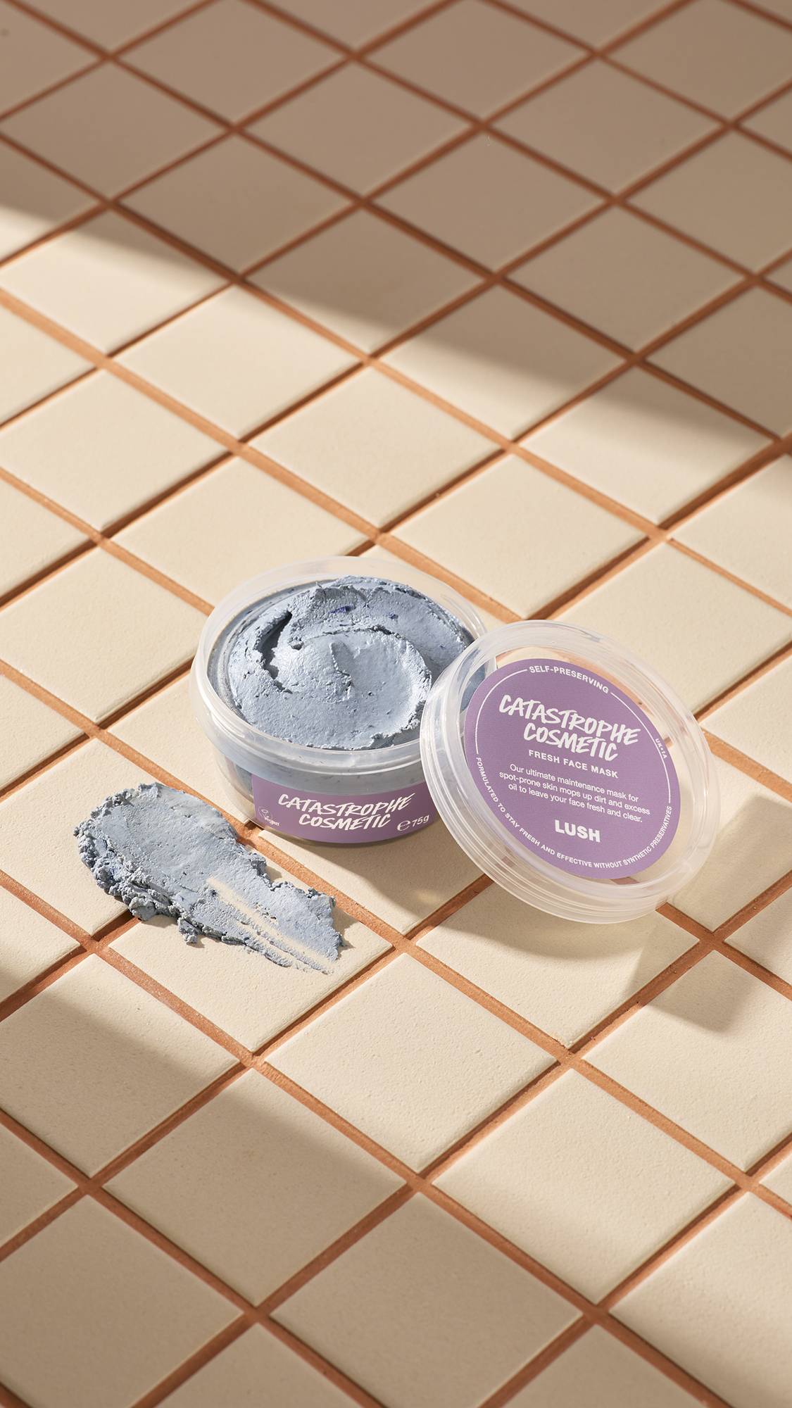 Lush Catastrophe Cosmetic — Mask - Image 4