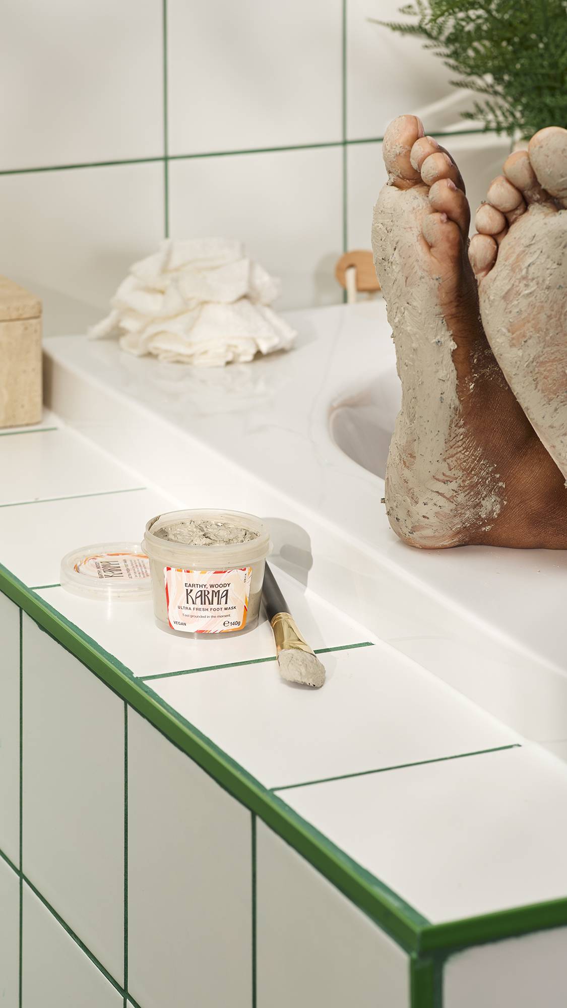 Lush Earthy, Woody Karma — Mask - Image 4