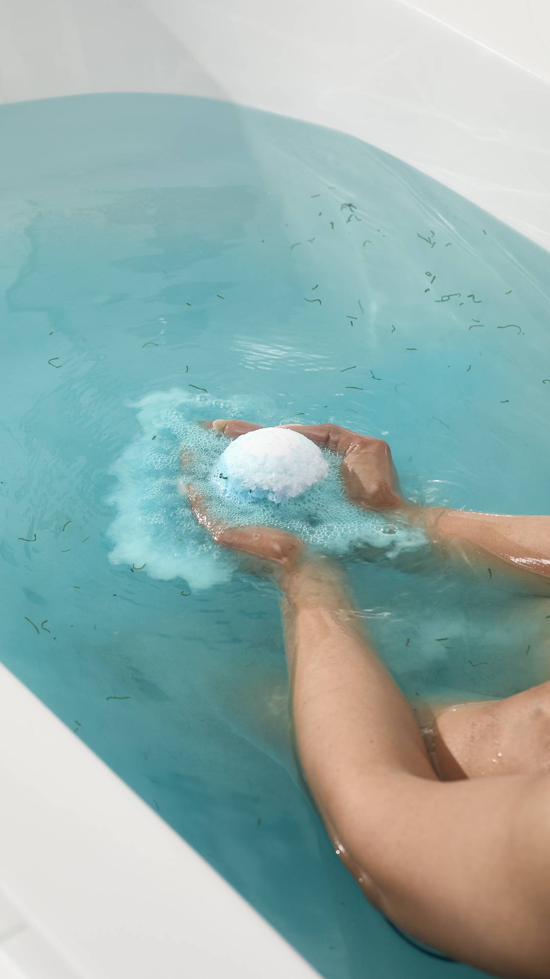 Lush Big Blue — Bomb - Image 3
