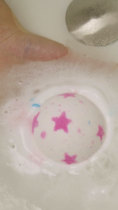 Lush Inclusion — Cream - Image 2