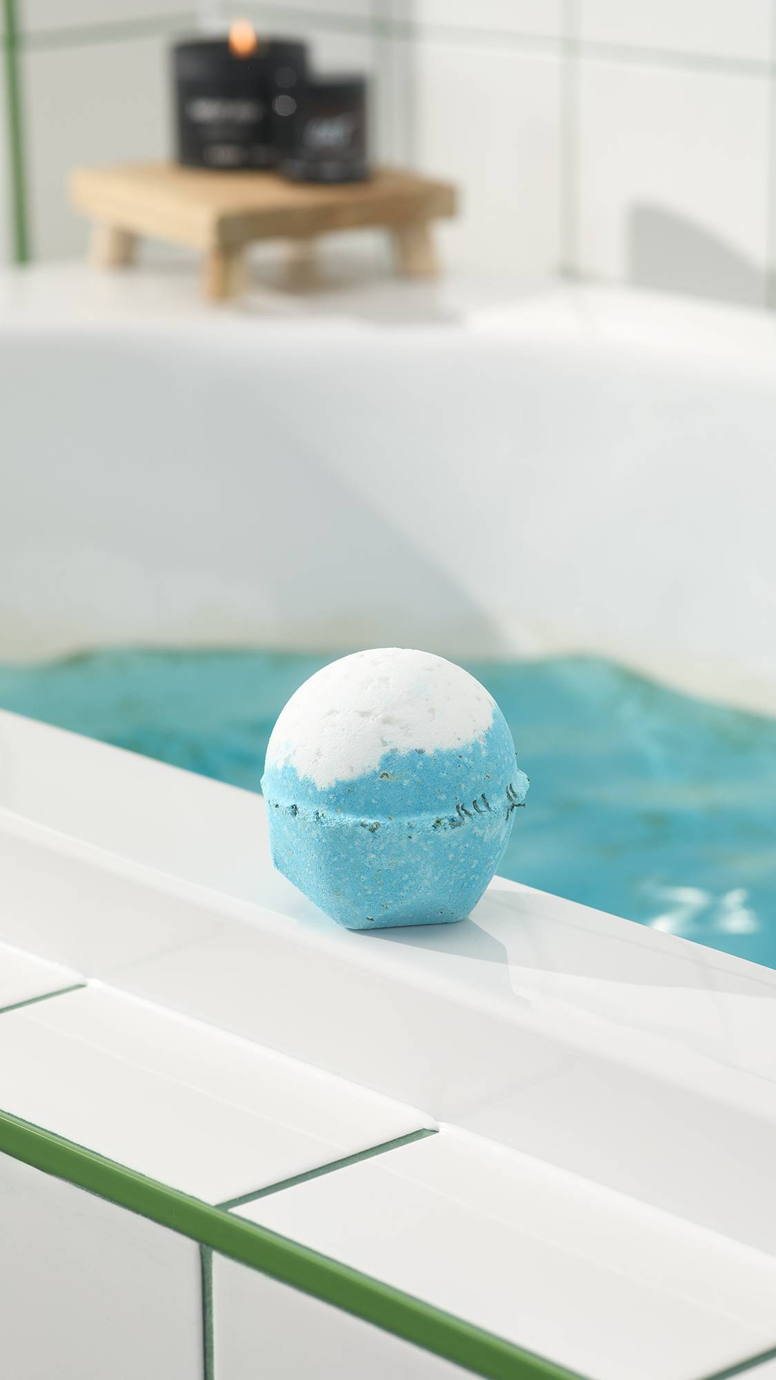 Lush Big Blue — Bomb - Image 2