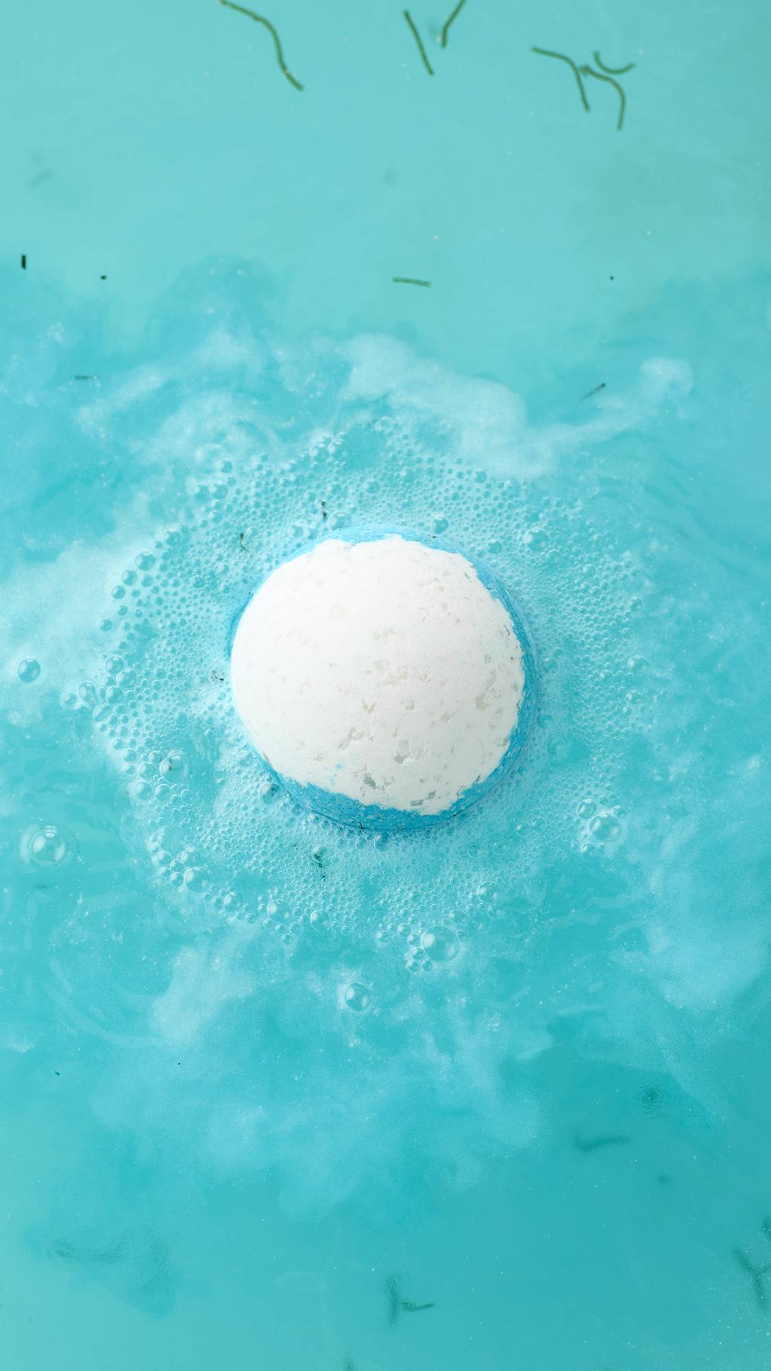 Lush Big Blue — Bomb - Image 4